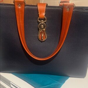 Dooney and Bourke Leather LARGE Tote Handbag in Navy with Tan Handles